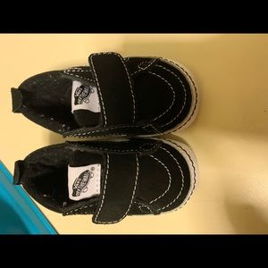 Infant sneakers